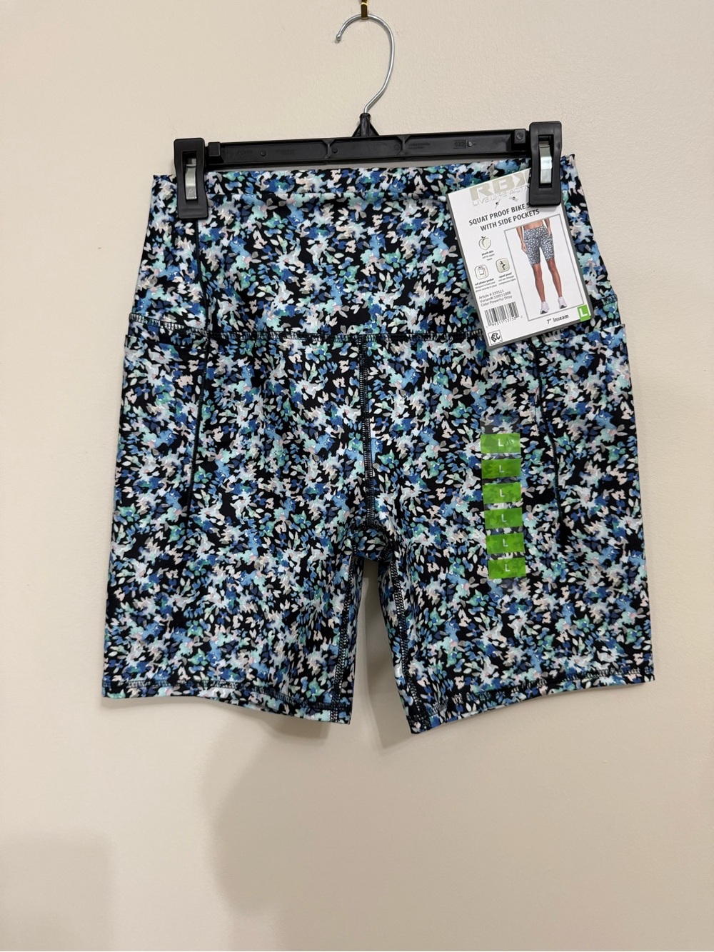RBX Women’s Size Large Squat Proof Bike Shorts with Side Pockets, 7” inseam NWT